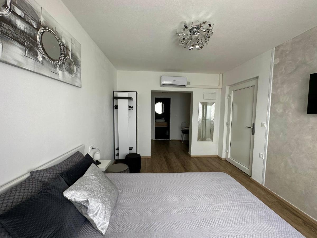 Apartmaji Meli Pu อิซอลา ภายนอก รูปภาพ