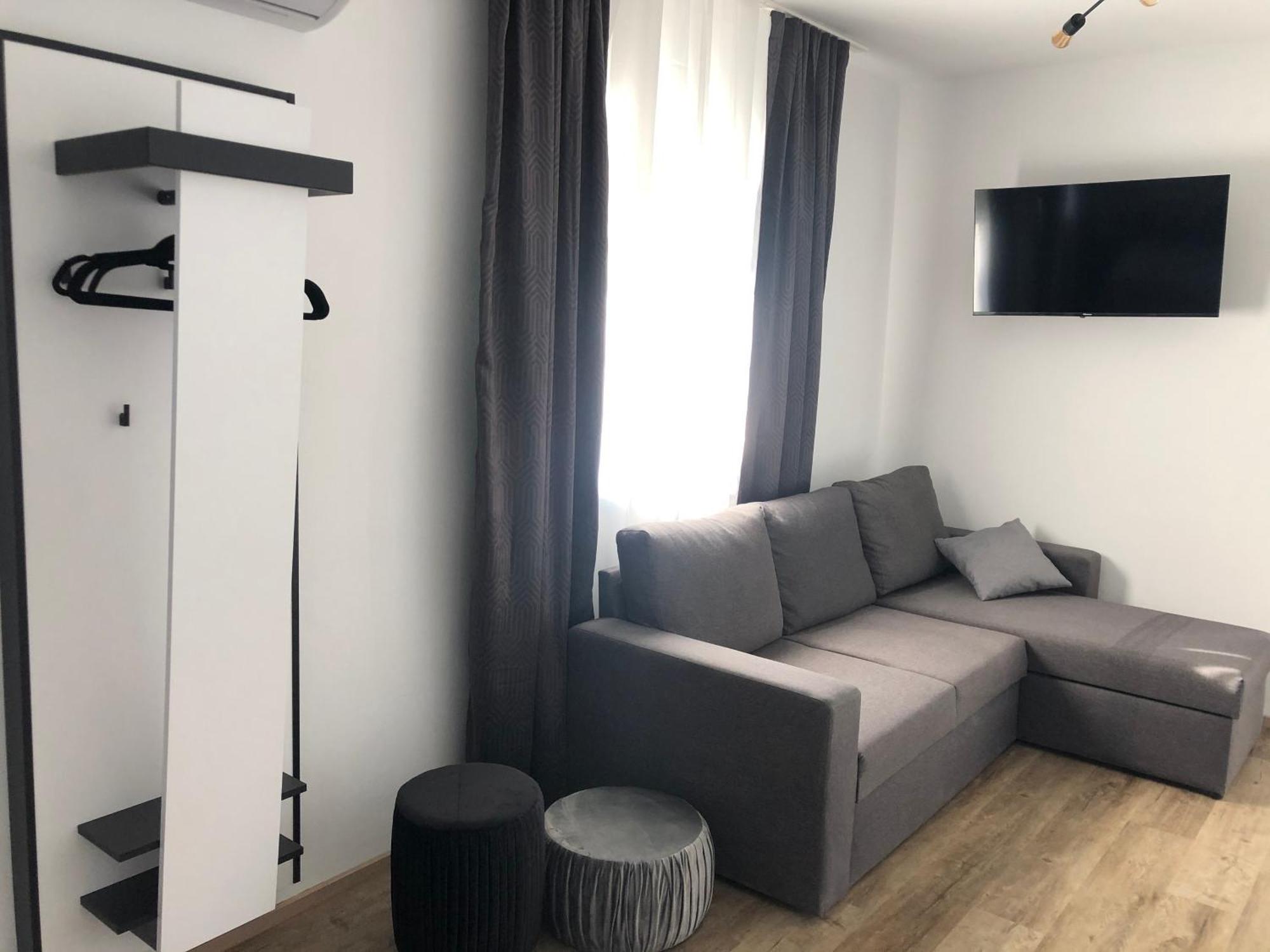 Apartmaji Meli Pu อิซอลา ภายนอก รูปภาพ